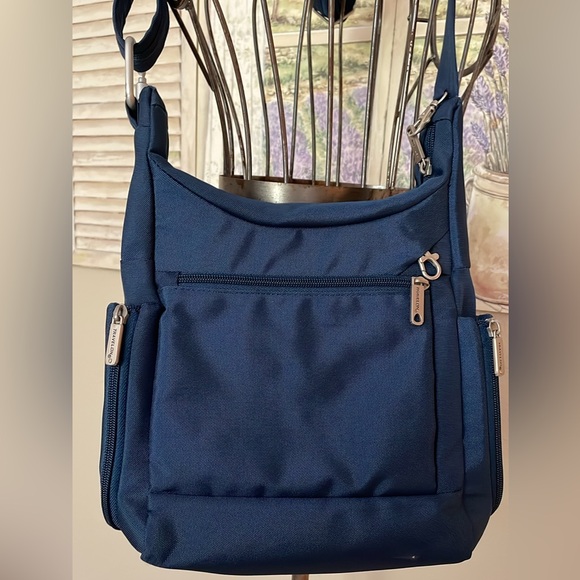 Travelon Midnight Blue Anti Theft Crossbody - Picture 3 of 15
